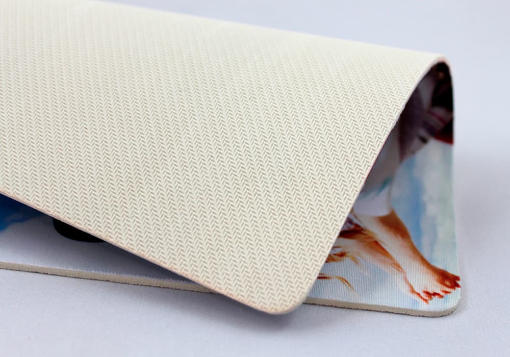 ラバー素材のにおい